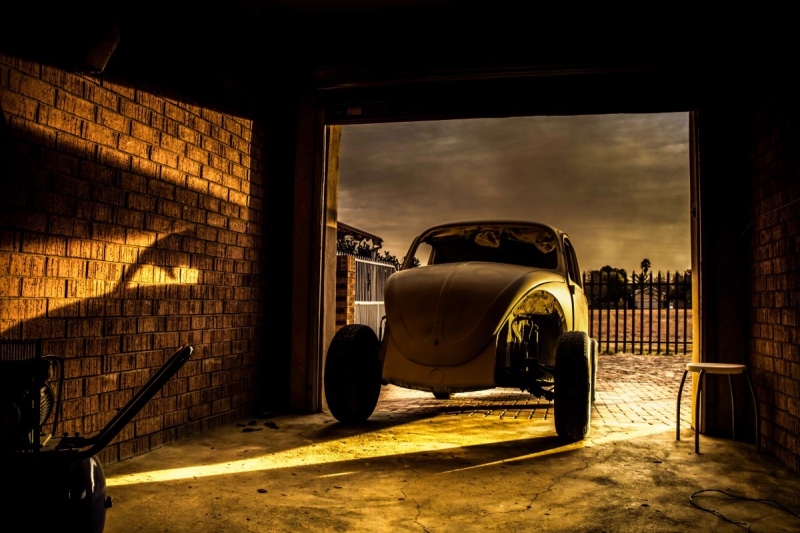 carrosserie-LA GARDE FREINET-min_car_garage_volkswagen_sunset_vw_beetle-81658